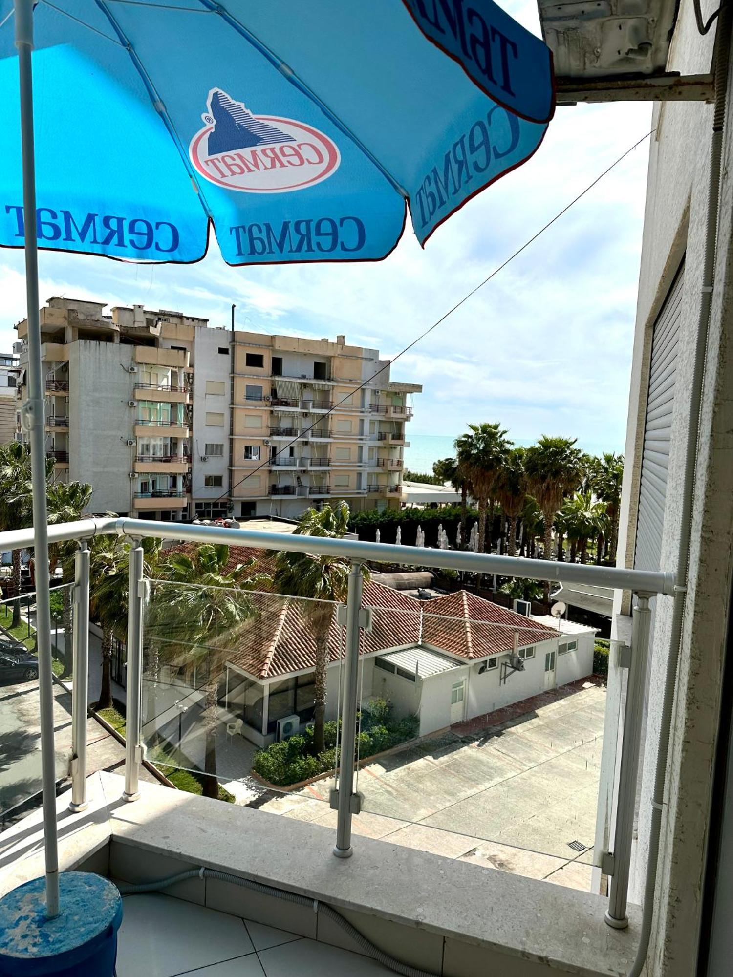 Apartment Ermest ,Kavaje Rock Драч Екстериор снимка